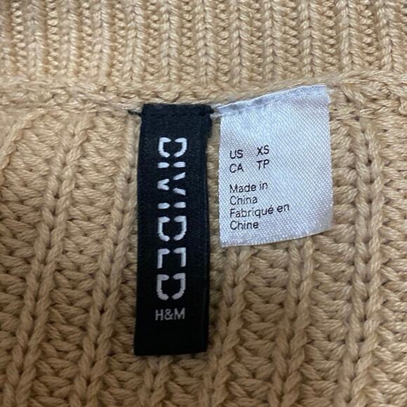 H&M Tan Khaki Long Sleeve V Neck Button Down Cropped Cardigan Sweater Top XS - Picture 3 of 4